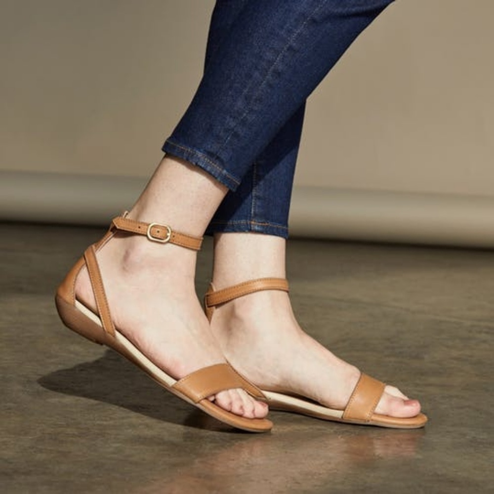 Nisolo Serena Sandals